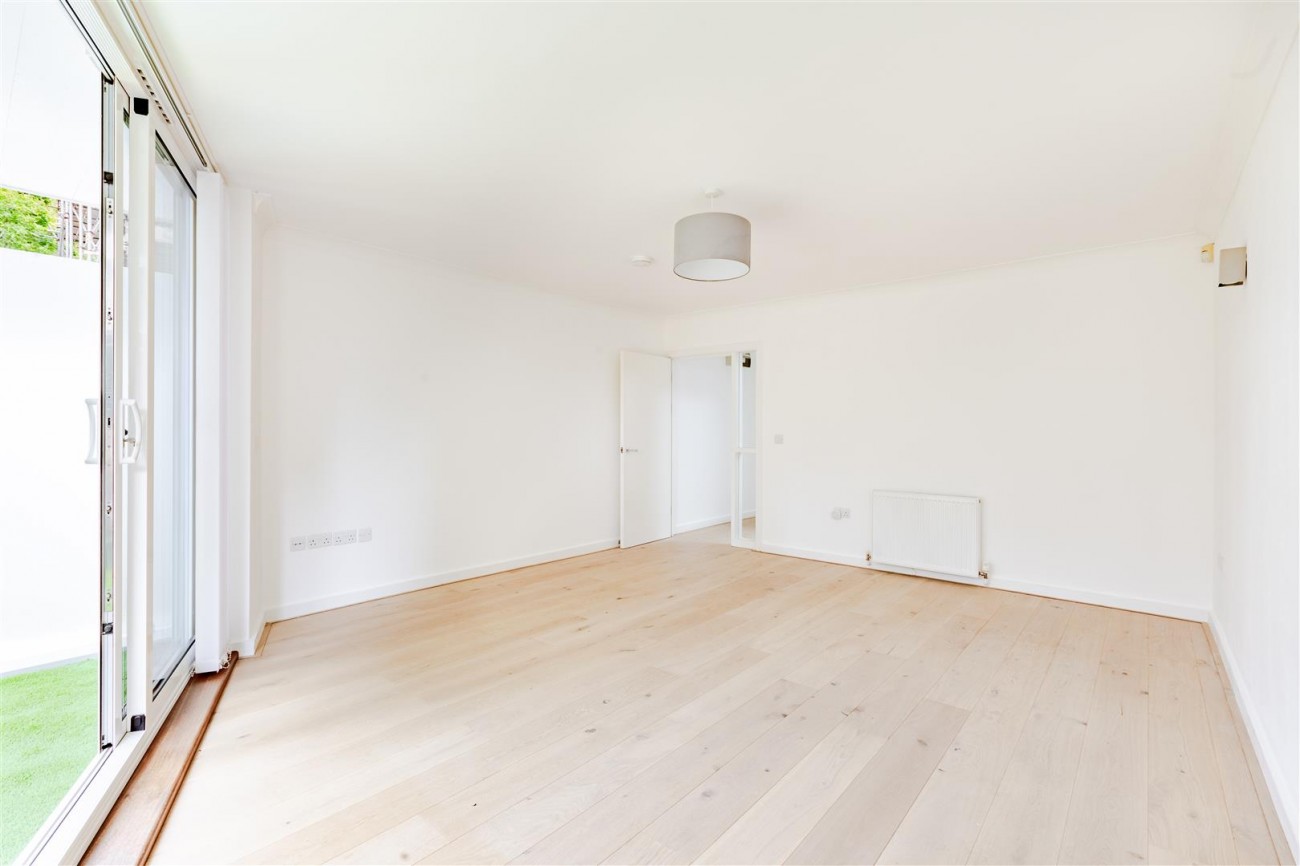 Images for Vallance Road, Hove EAID:lextonsapi BID:2