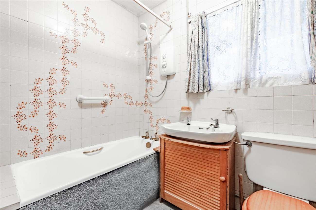 Images for Crypt Lane, Cocking, Midhurst EAID:lextonsapi BID:1