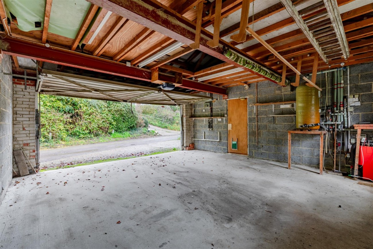 Images for Crypt Lane, Cocking, Midhurst EAID:lextonsapi BID:4