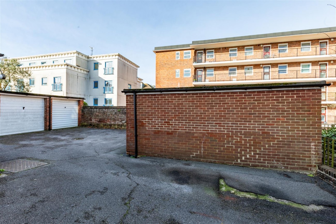 Palmeira Avenue, Hove