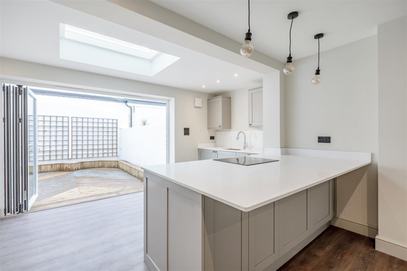 Images for Robertson Road, Brighton EAID:lextonsapi BID:1