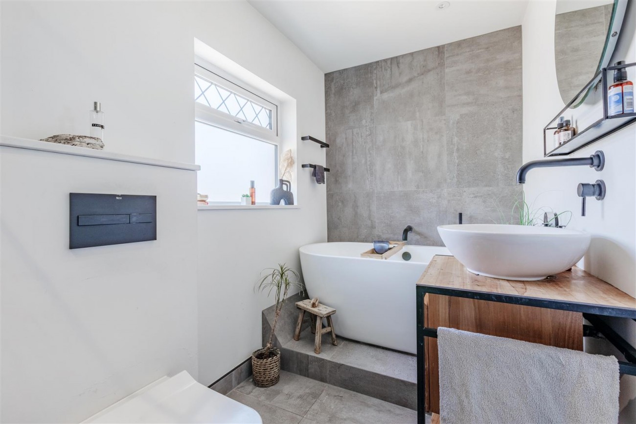 Images for Cobton Drive, Hove EAID:lextonsapi BID:1