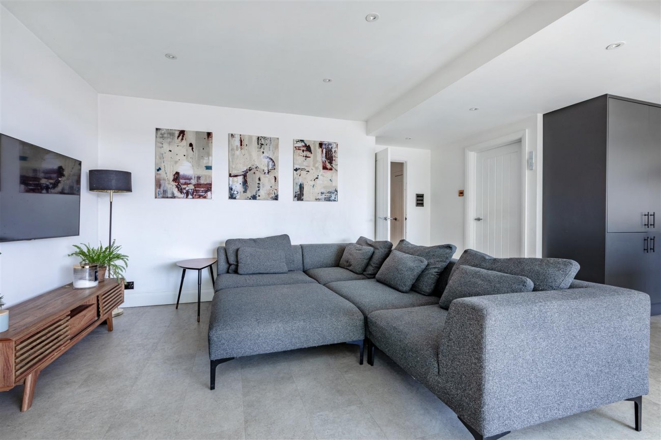 Images for Cobton Drive, Hove EAID:lextonsapi BID:1