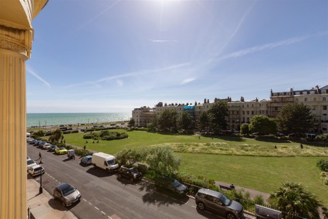 Brunswick Square, Hove - EAID:lextonsapi, BID:4