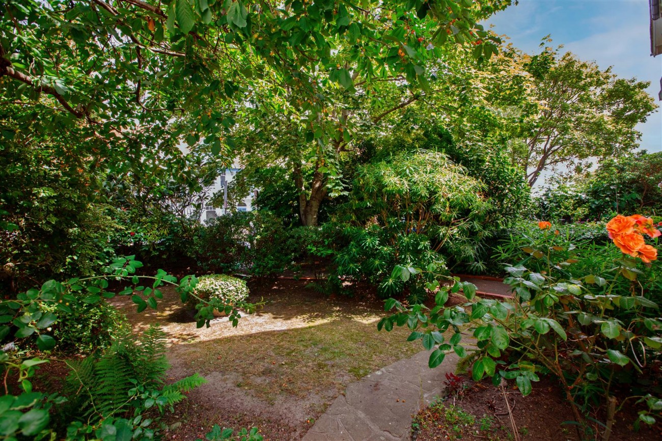 Images for St Georges Road, Selden, Worthing EAID:lextonsapi BID:4