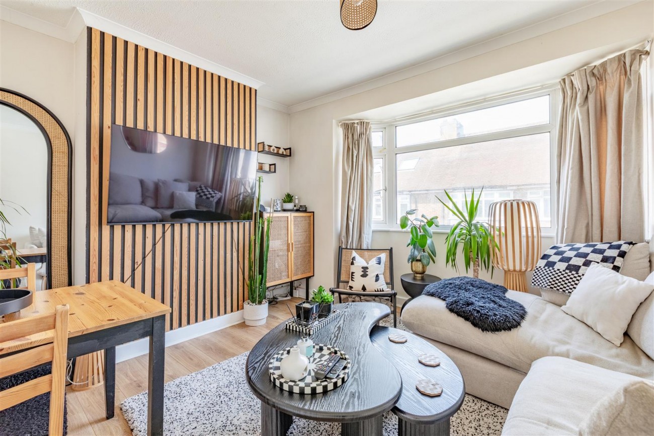 Images for Erroll Road, Hove EAID:lextonsapi BID:1