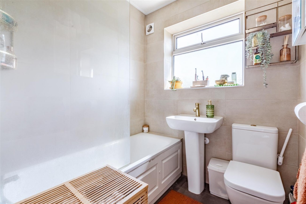 Images for Erroll Road, Hove EAID:lextonsapi BID:1