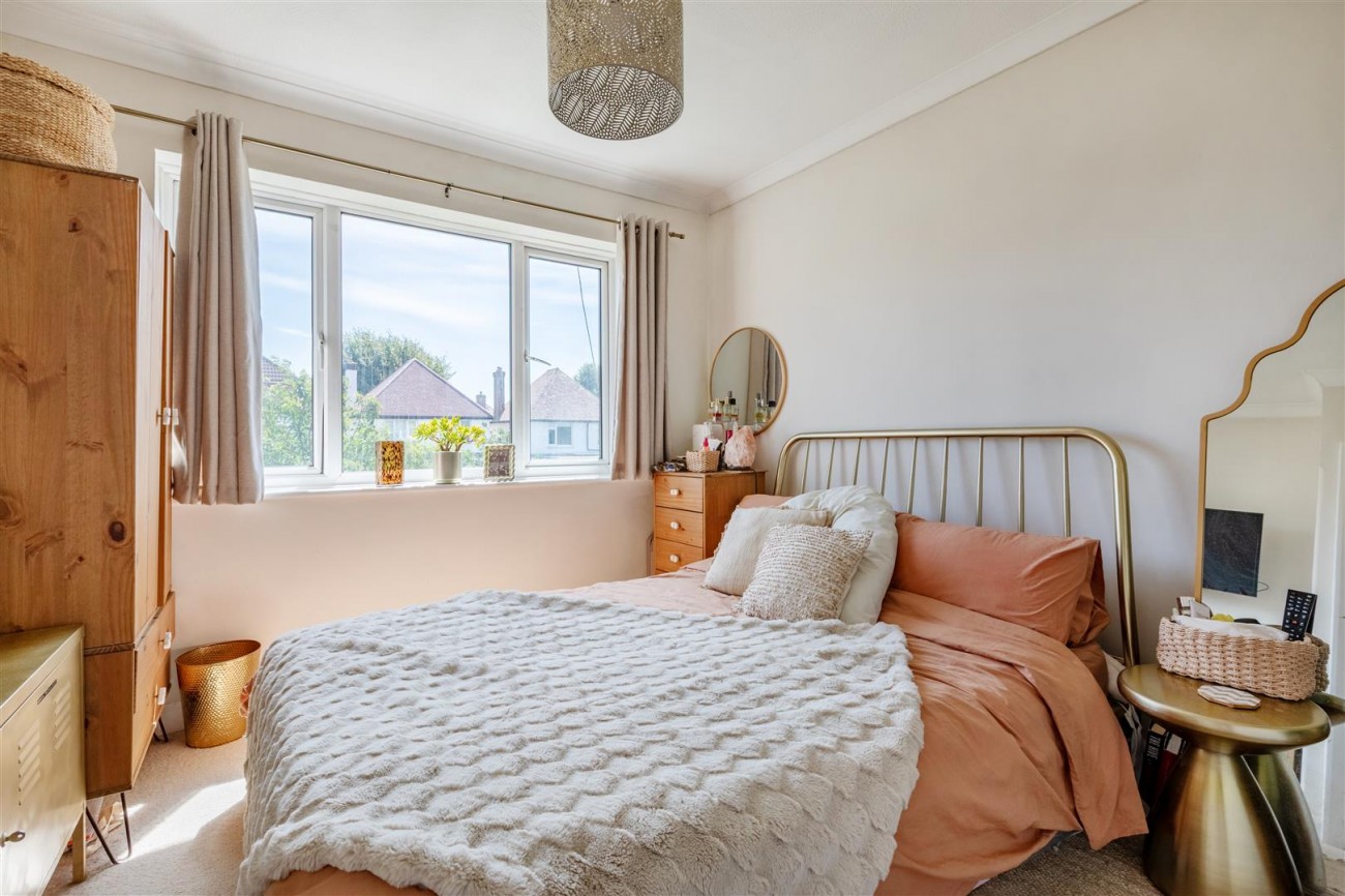 Images for Erroll Road, Hove EAID:lextonsapi BID:1