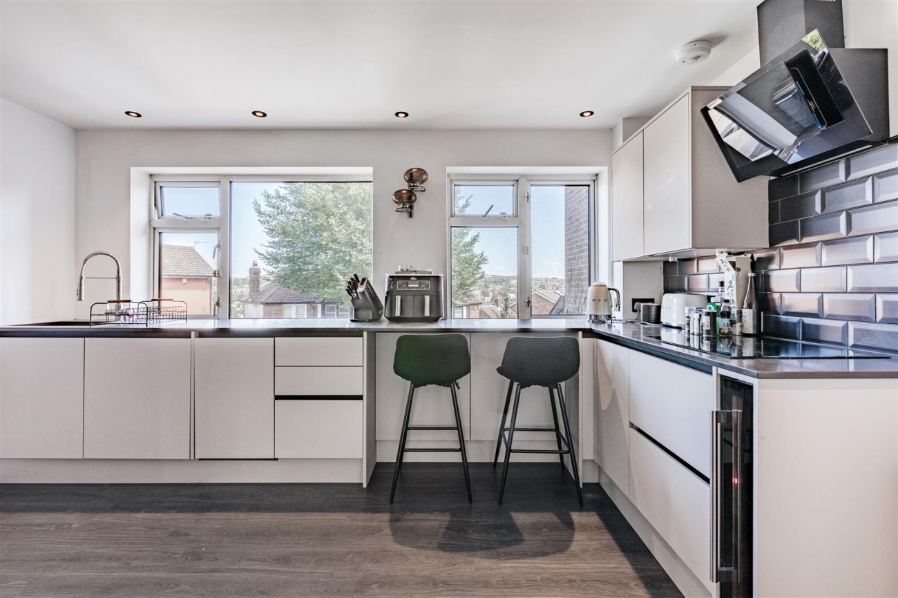 Images for Compton Road, Brighton EAID:lextonsapi BID:1
